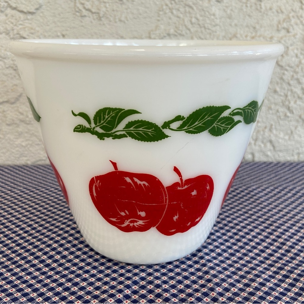 MCM Hazel Atlas White Splash-Proof Mixing Bowl - Apple Design